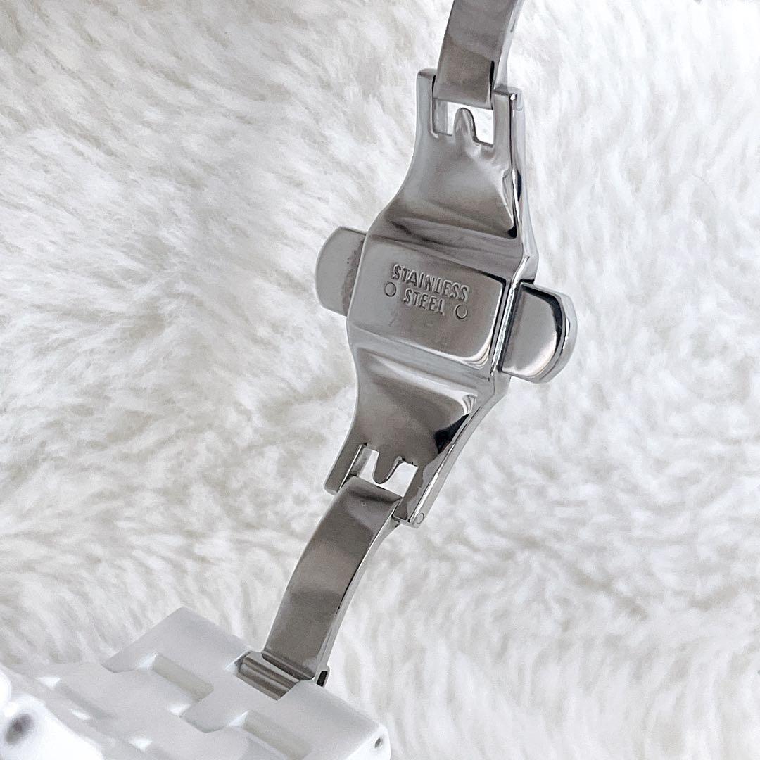 【廃盤】DIESEL セラミック 腕時計 ホワイト 箱付き 極美品 ユニセックス