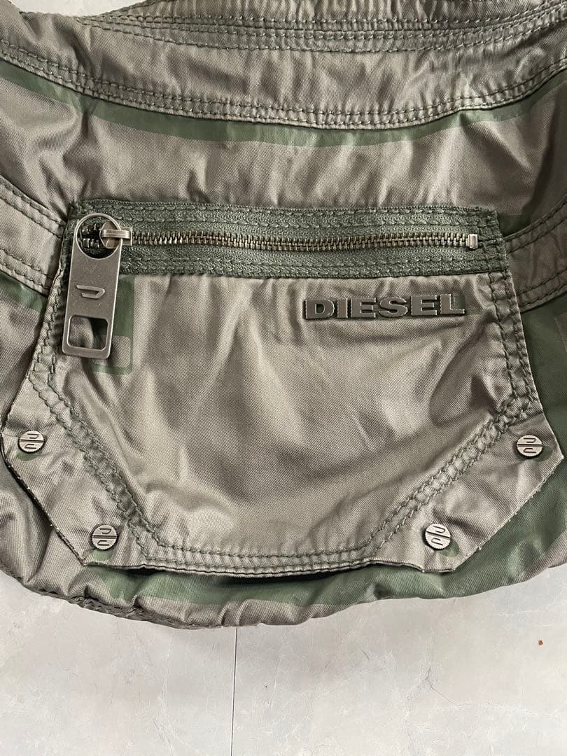 いつ 　★ DIESEL ワンショルダーバッグ
