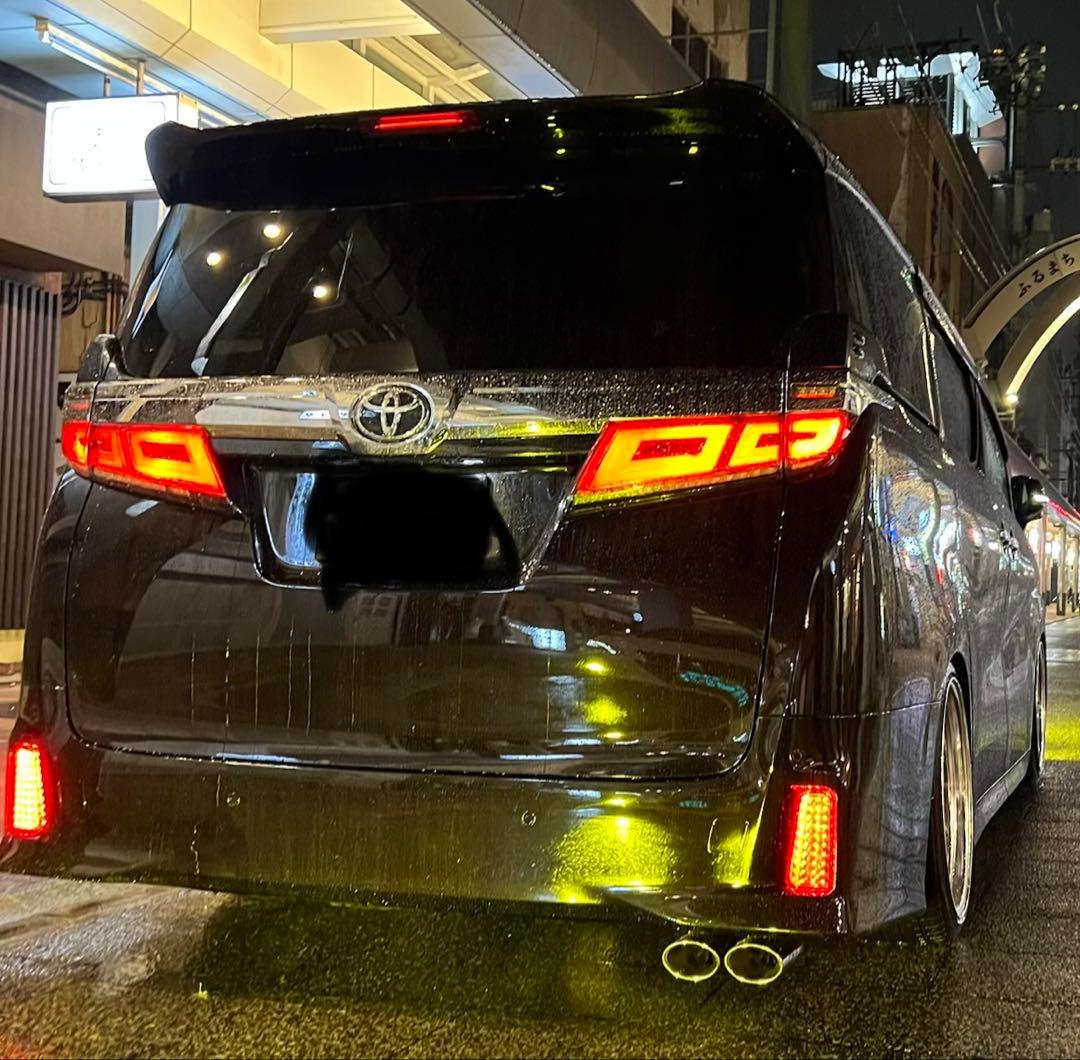 30ヴェルファイア後期 純正シーケンシャルテール