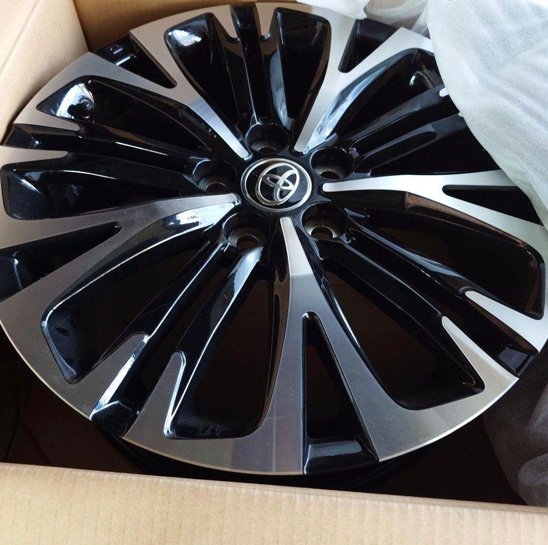 トヨタ 18インチ ホイール ブラック/シルバーMontazzkaさん用