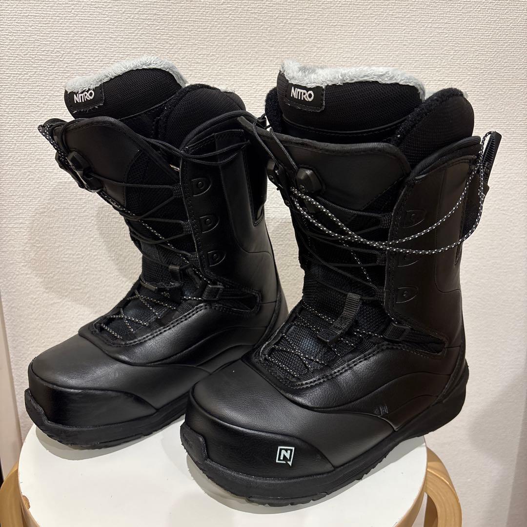 23-24 NITRO CROWN 24 ナイトロ　クラウン　スノーボードブーツ
