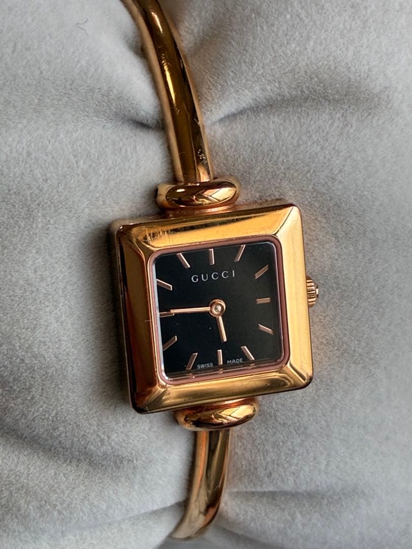 GUCCI ゴールド スクエア 腕時計 / グッチ 1900L バングルウォッチ