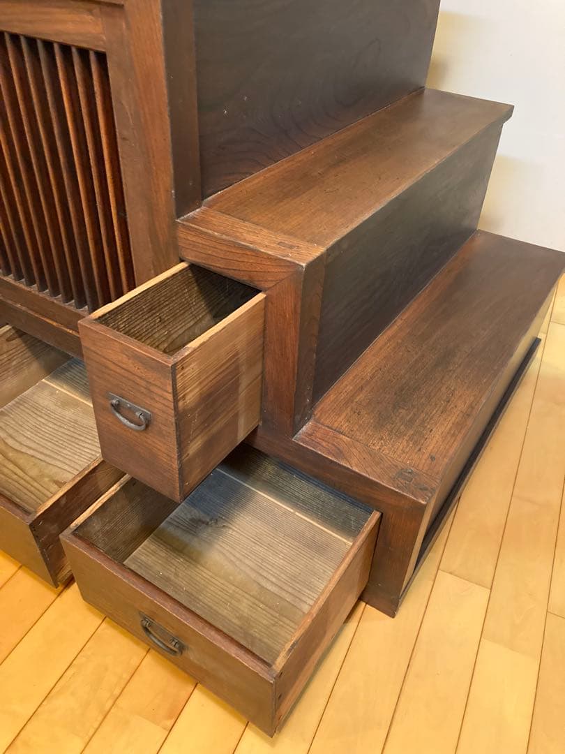 階段箪笥　アンティーク