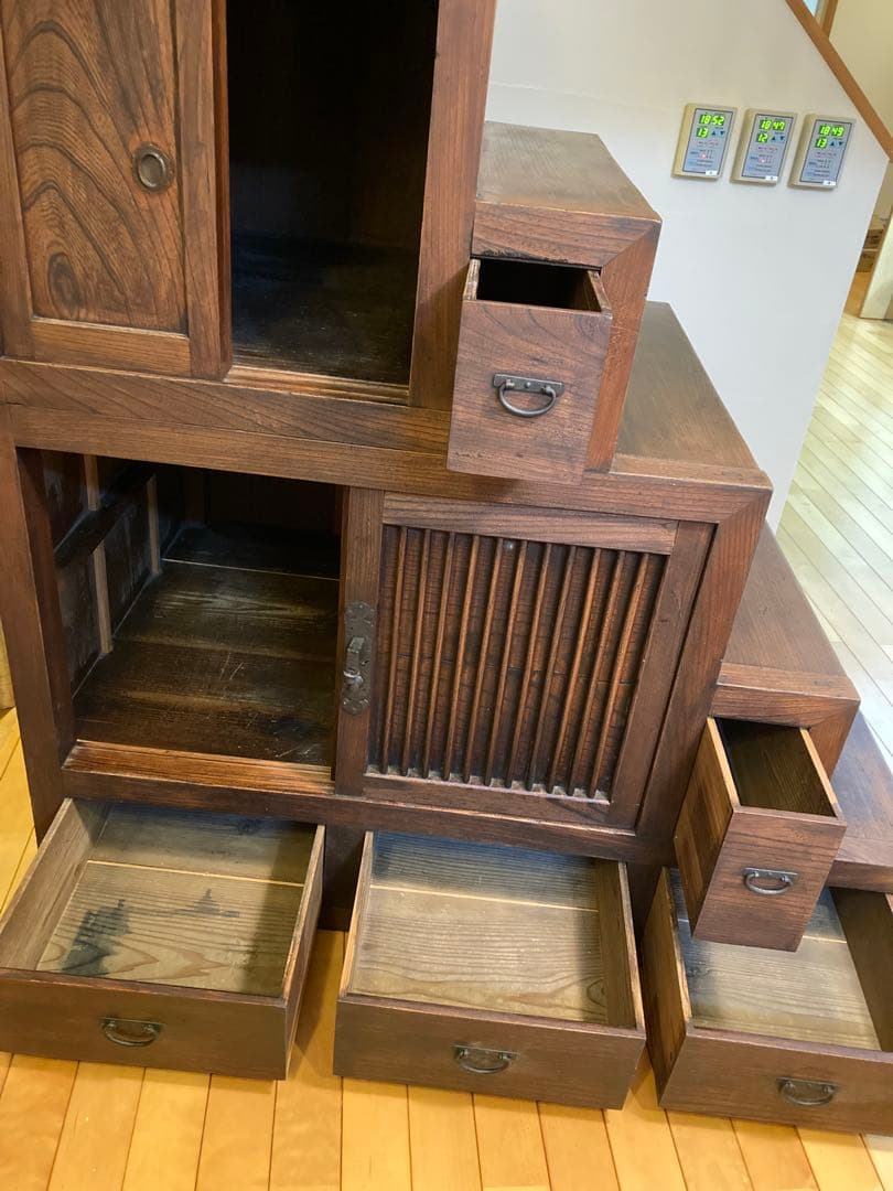 階段箪笥　アンティーク