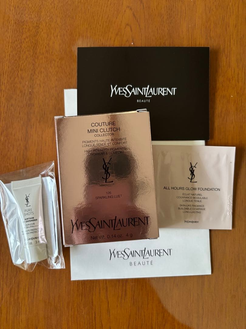 【新品未開封！】YSL クチュールミニクラッチ 126 スパークリングラスト