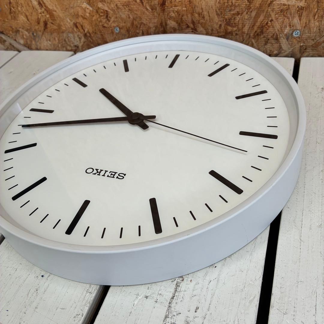 0636 SEIKO KX308W 電波時計　アルミボディ