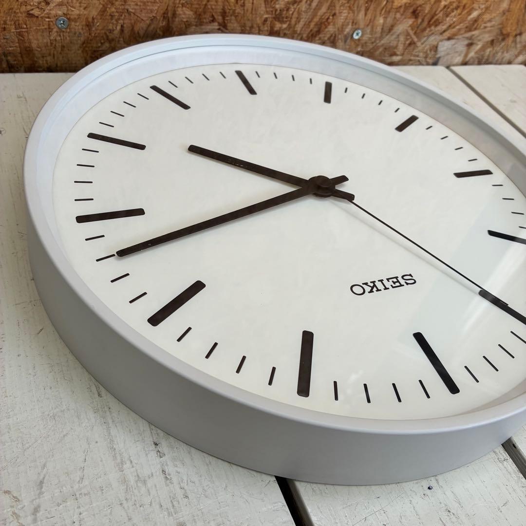 0636 SEIKO KX308W 電波時計　アルミボディ