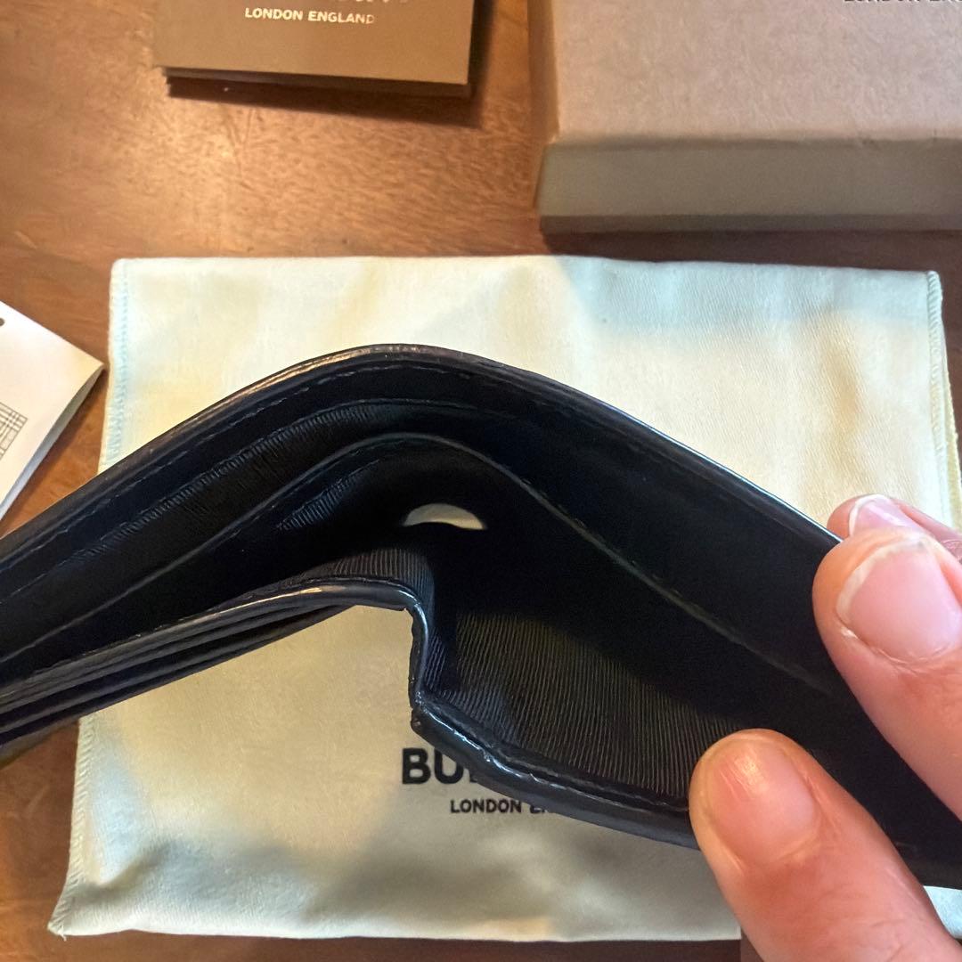 BURBERRY 二つ折り財布 ブラック レザー