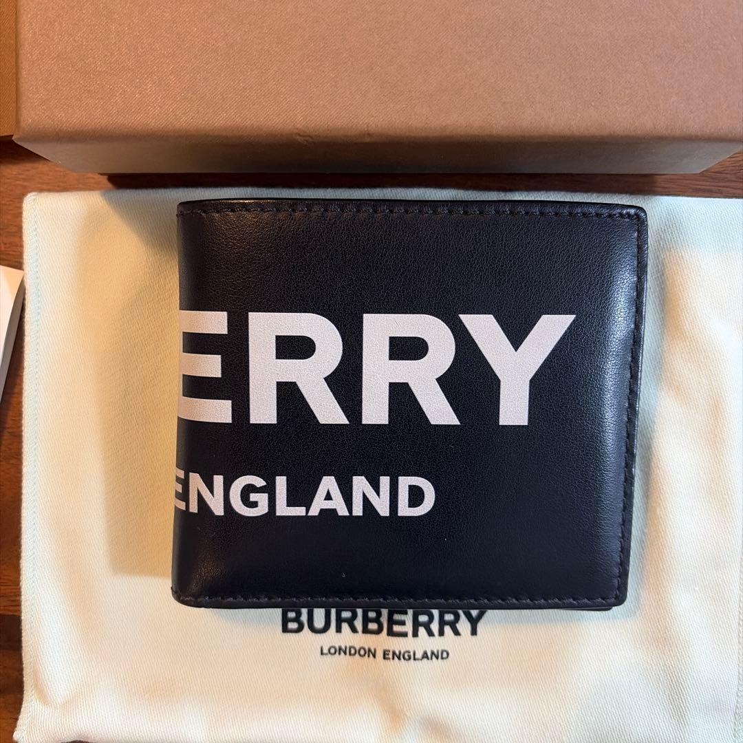 BURBERRY 二つ折り財布 ブラック レザー