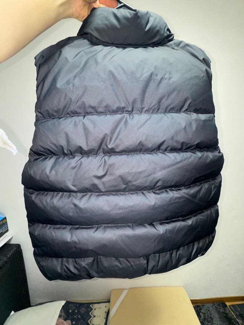 Nike Therma-Fit ブラックダウンベストウィメンズ