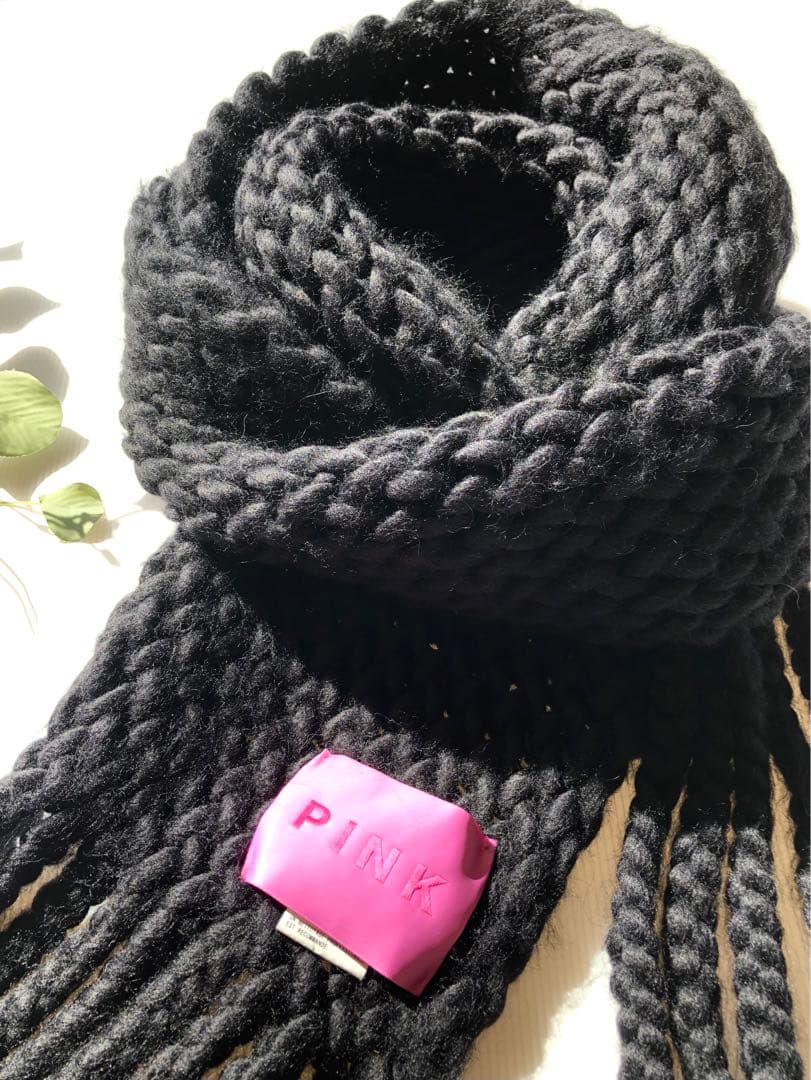 ヨウジヤマモト PINK黒 ローゲージニットマフラー フリンジ　ユニセックス