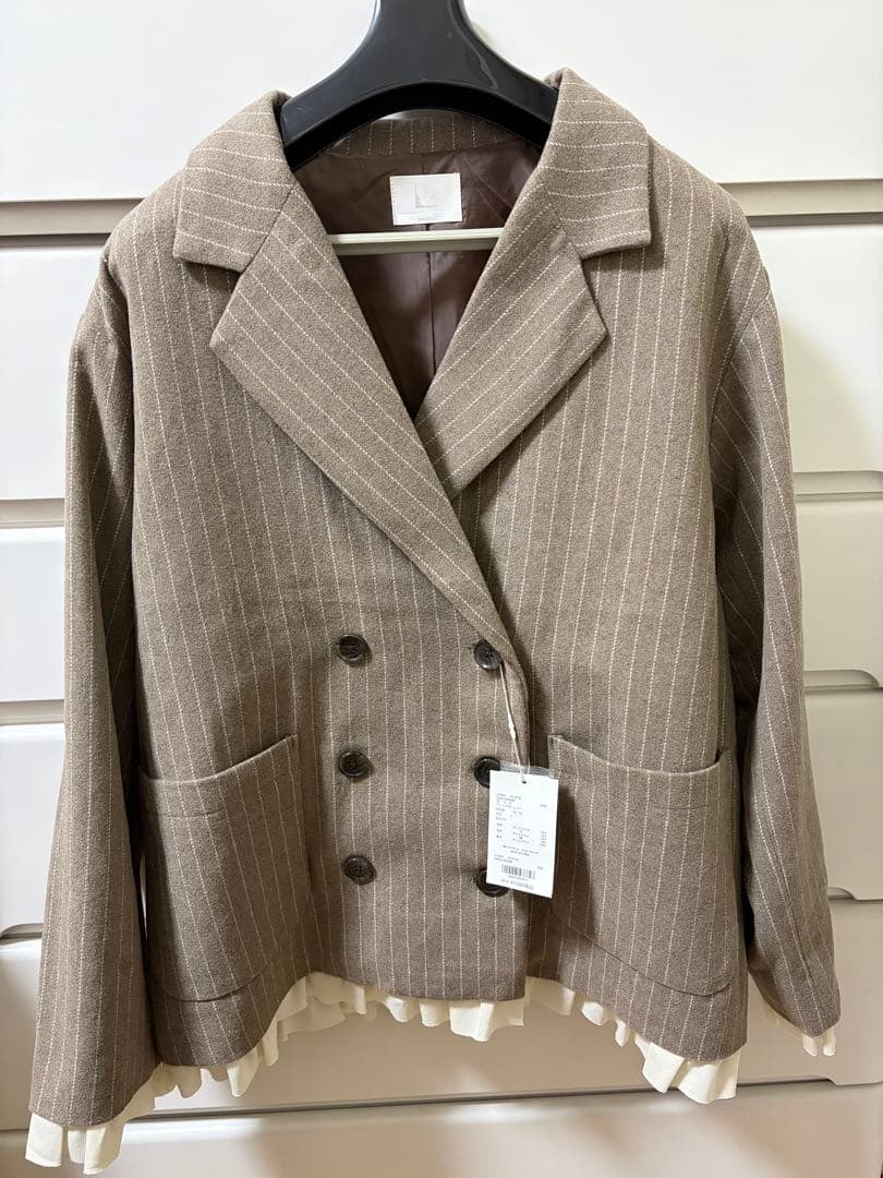 【新品タグ付き】フリルレイヤードデザインジャケット