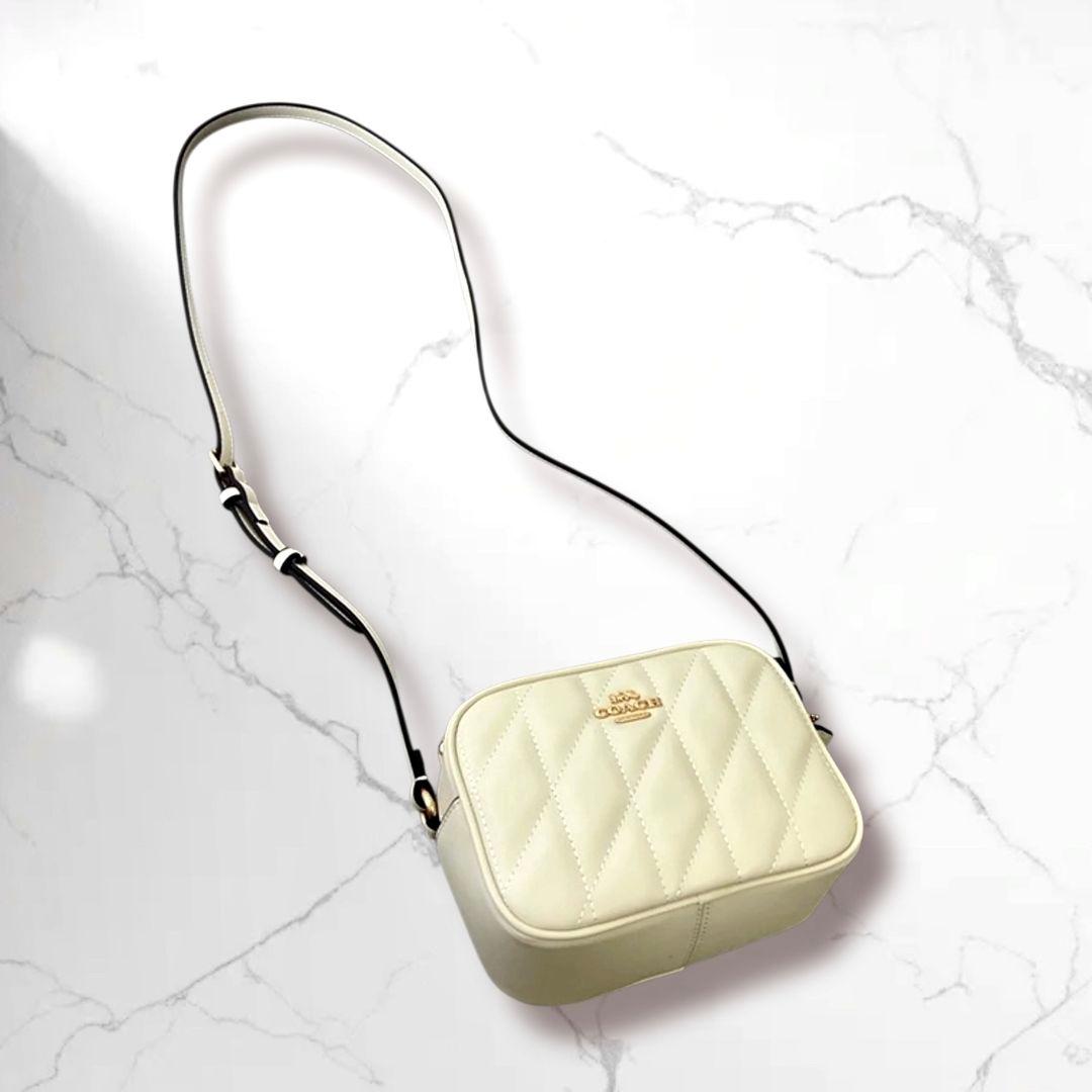 極美品 コーチ キルティング ショルダーバッグ 斜めがけ