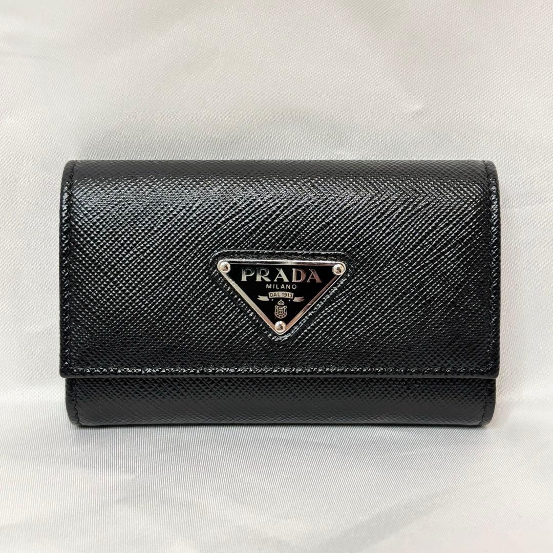 美品☆ PRADA キーケース　4連　レザー　ブラック　三角ロゴ　ICチップあり