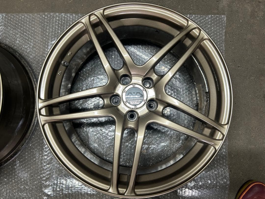 AVS モデル5 17×7J +35 PCD100ブレンボ 対応 4本セット