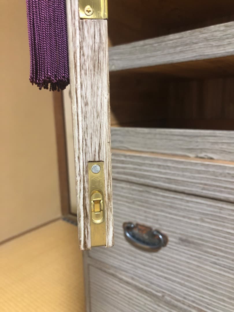 中古　桐箪笥　鍵付き