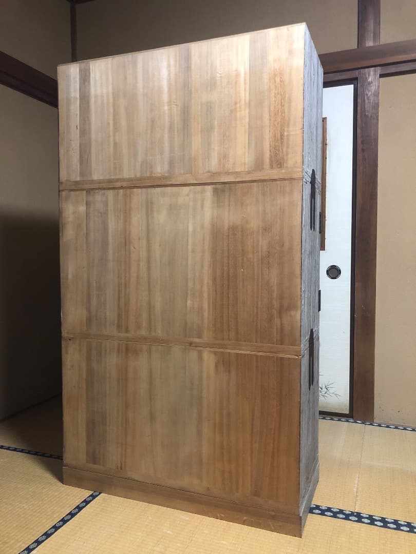中古　桐箪笥　鍵付き