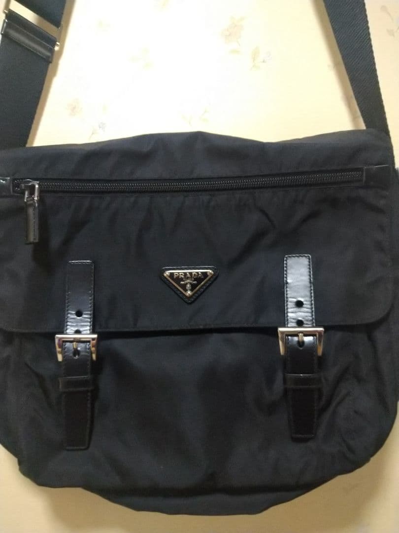 【美品】PRADA テスート ナイロンショルダーバッグ