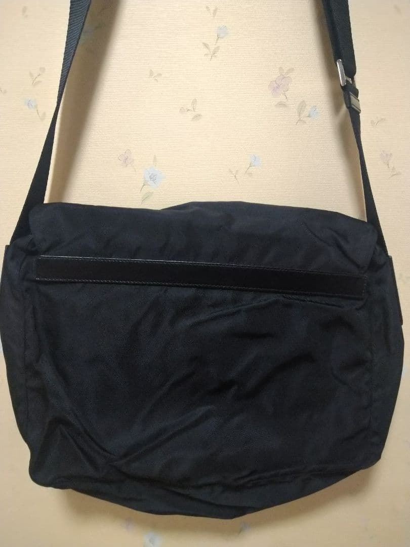 【美品】PRADA テスート ナイロンショルダーバッグ