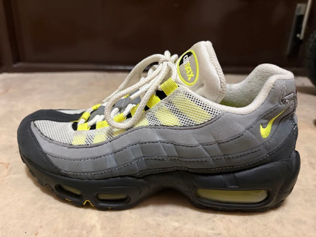 美品　Nike Air Max 95 イエローグラデーション