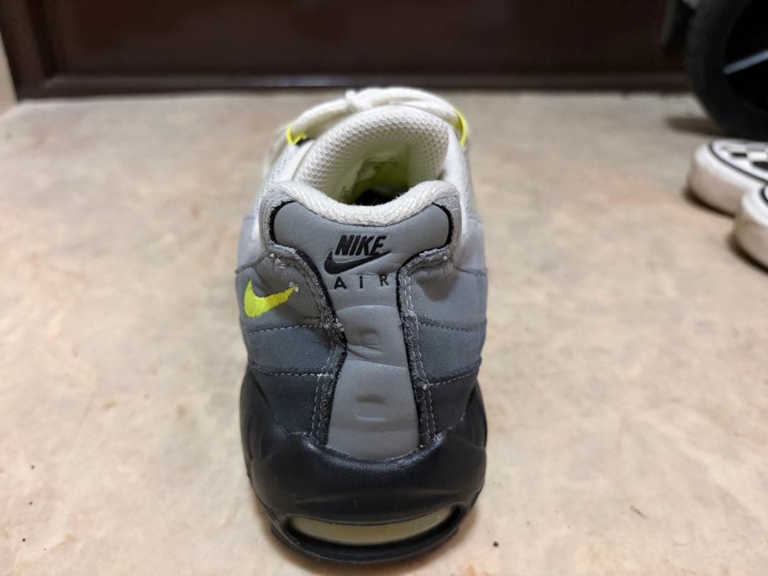 美品　Nike Air Max 95 イエローグラデーション