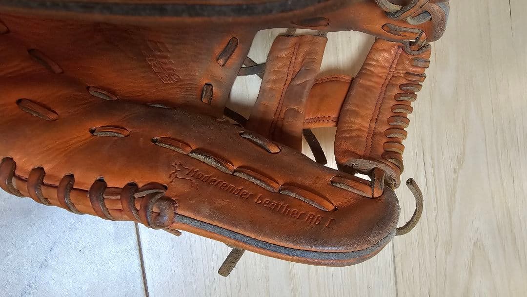 【左利用】ミズノ 軟式 グローブ グローバルエリート 小学校 低学年