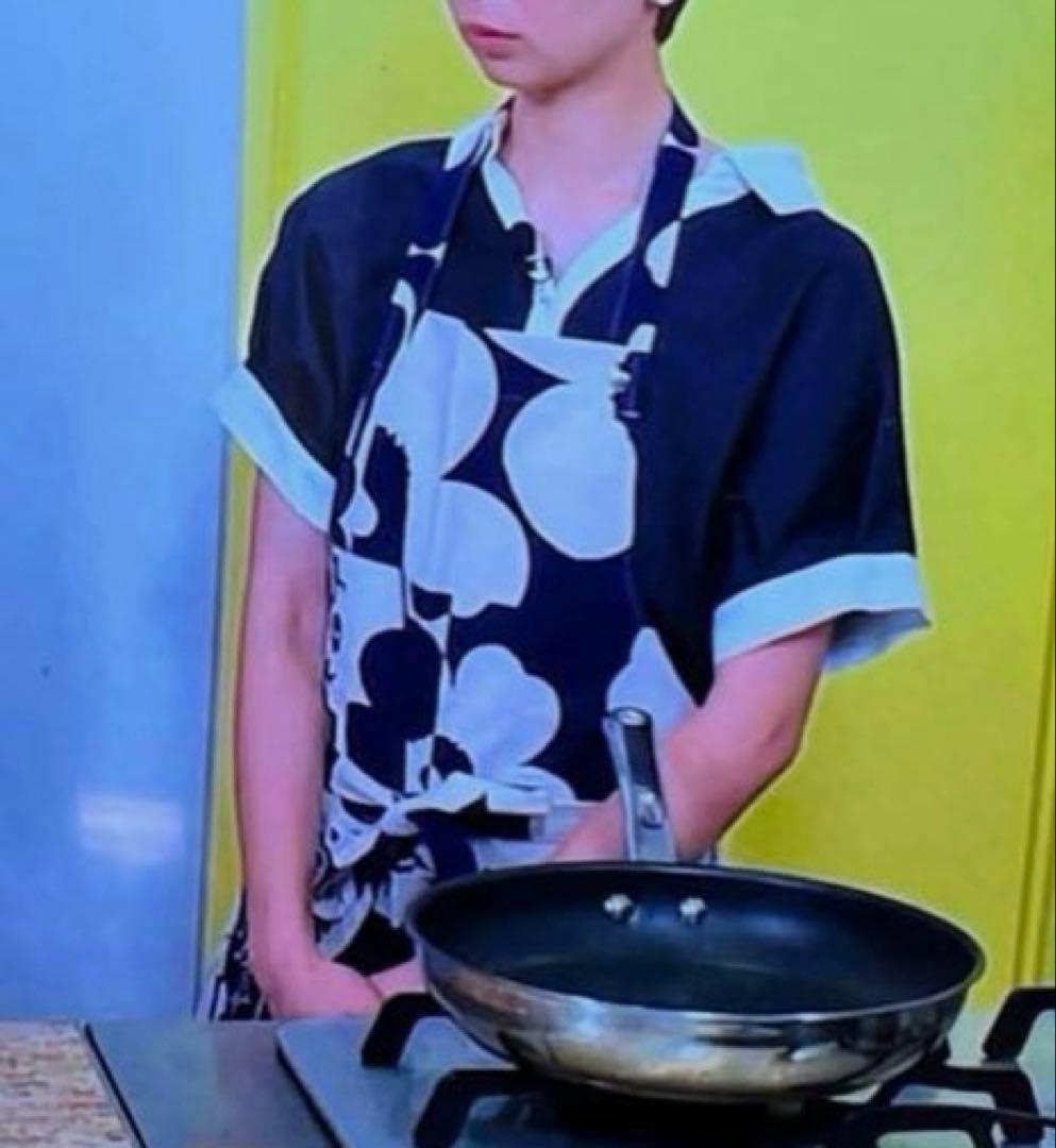 ✨新品未使用　マリメッコ　marimekko 60周年　ウニッコ　エプロン✨