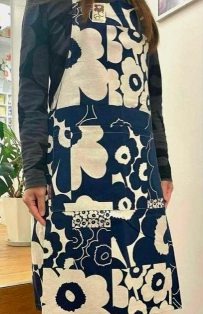 ✨新品未使用　マリメッコ　marimekko 60周年　ウニッコ　エプロン✨