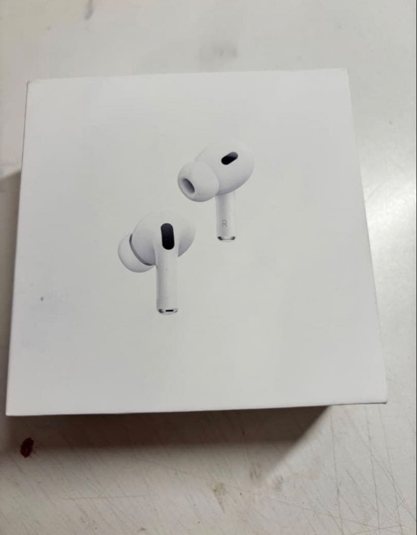 AirPods Pro 本体 充電ケース付き 第2世代