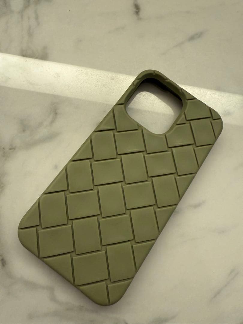 BOTTEGA VENETA iPhone13Proケース 即日発送