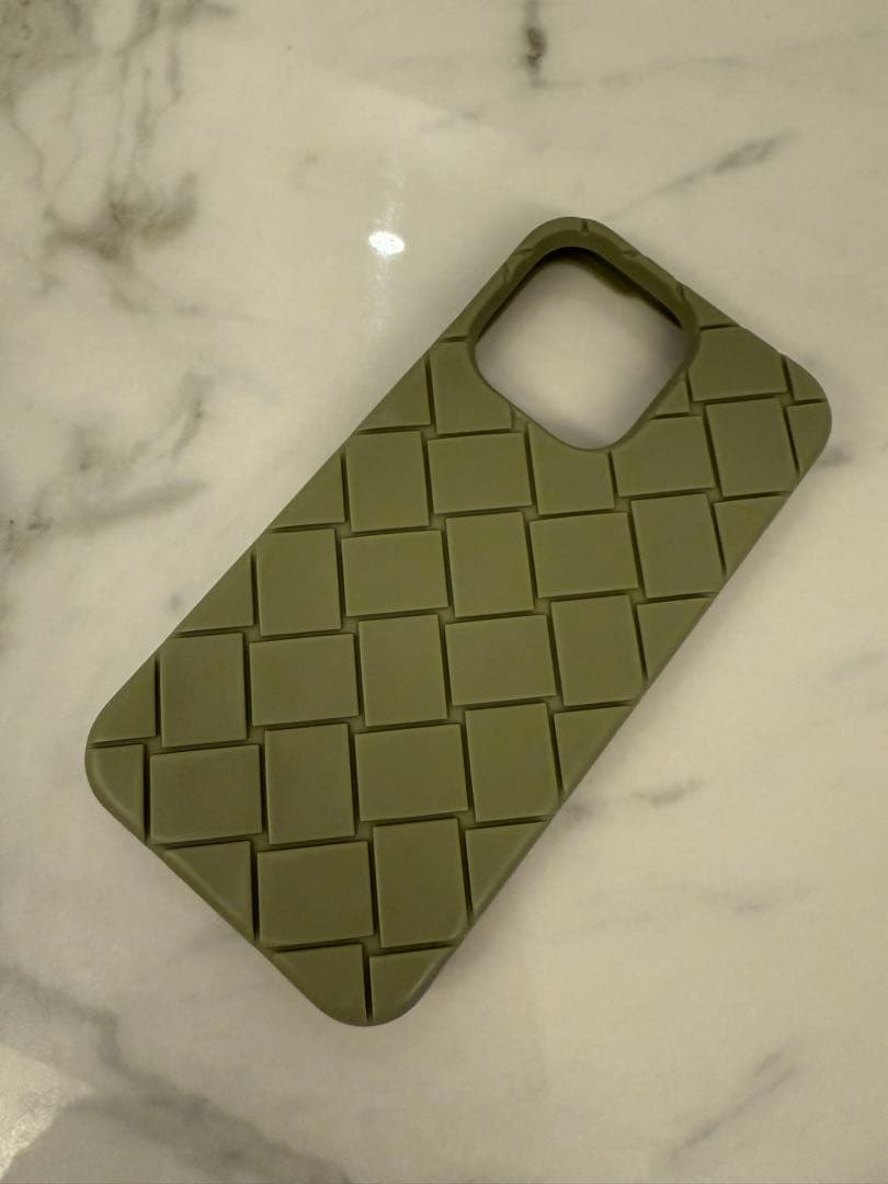 BOTTEGA VENETA iPhone13Proケース 即日発送