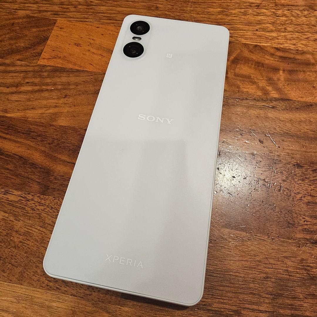 お*ん様 【美品】Xperia 10 VI ホワイト　128GB