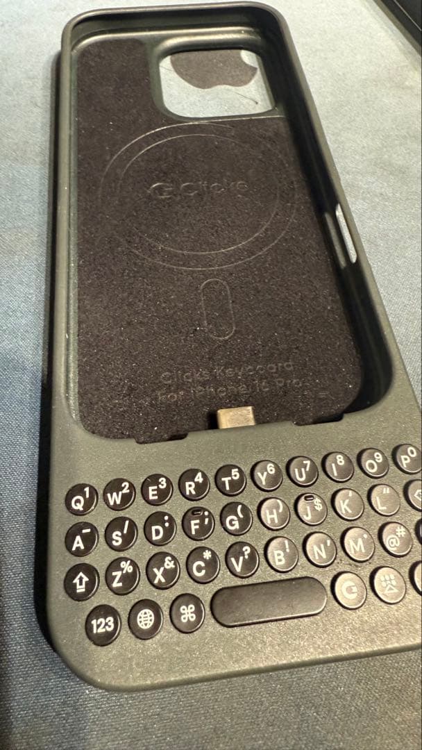 専用【超美品】Clicks Keyboard iPhone16 Pro用ケース