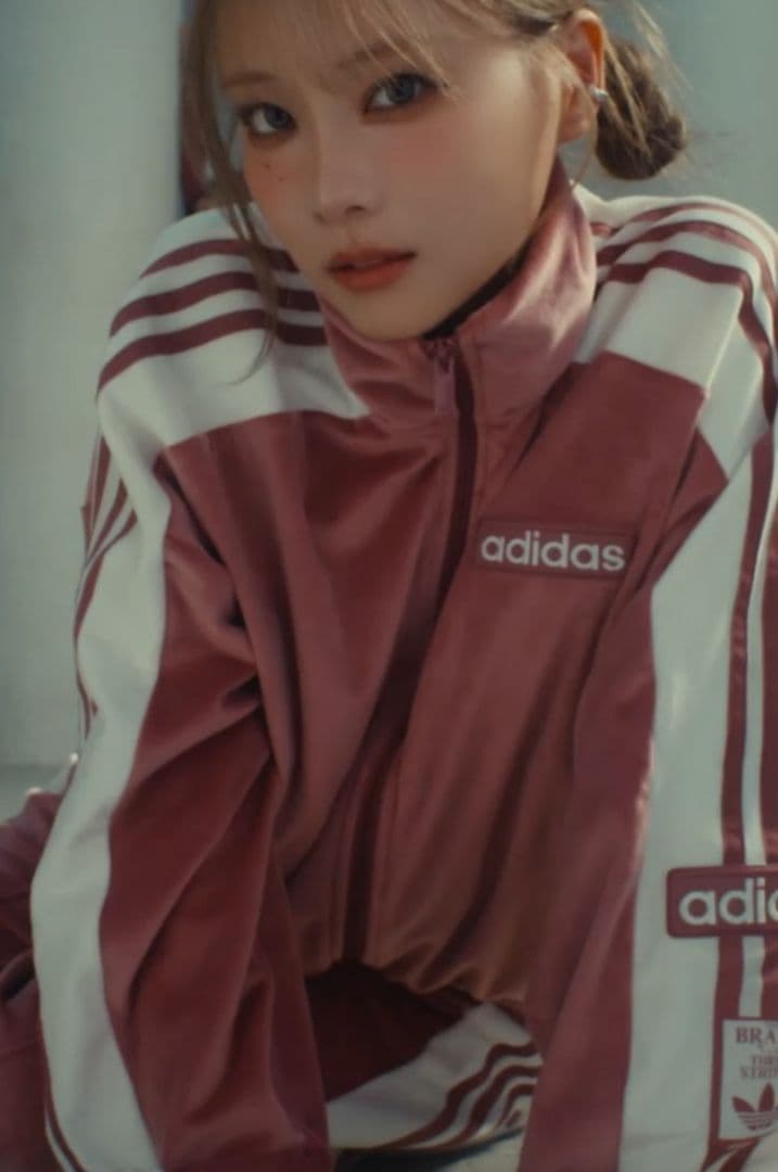 adidas❤重盛さと美 XLサイズ アディブレイクベロアピンク上ジャケットのみ