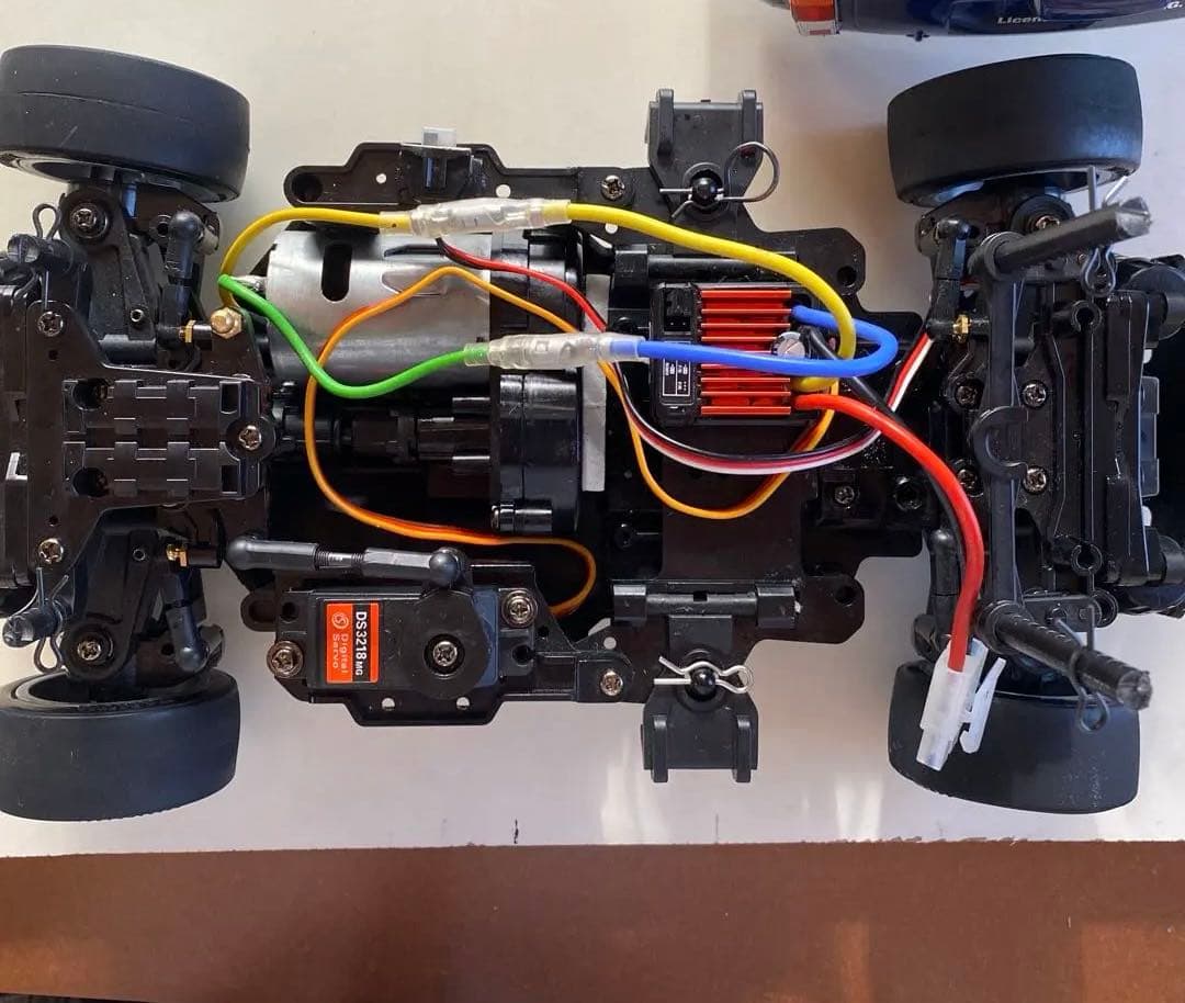 タミヤラジコンMB01シャーシ