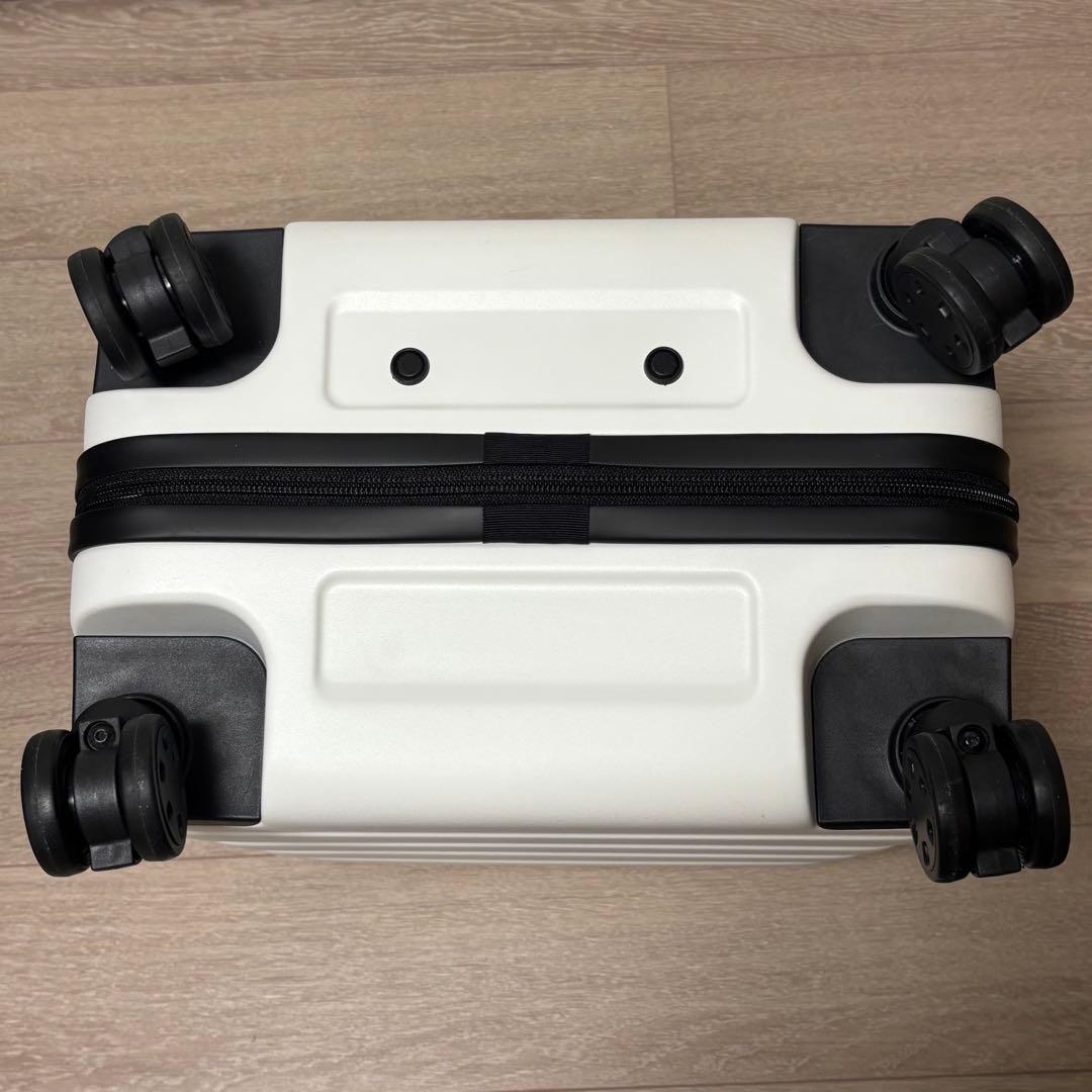 美品★無印良品★バーを自由に調節できるハードキャリーケース（３６Ｌ）オフ白
