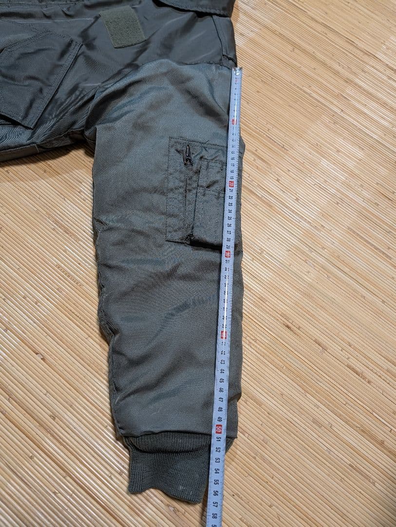 ひ*ろ様 本物 CWU-45/P フライトジャケット Mサイズ相当