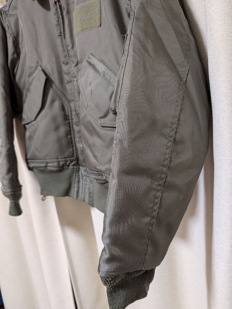 ひ*ろ様 本物 CWU-45/P フライトジャケット Mサイズ相当