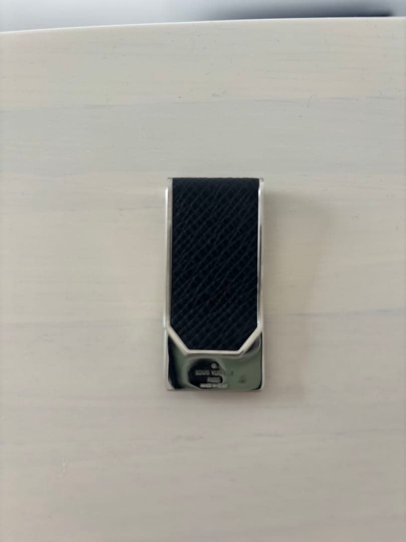 トワ様　ルイヴィトン　マネークリップ　財布　美品