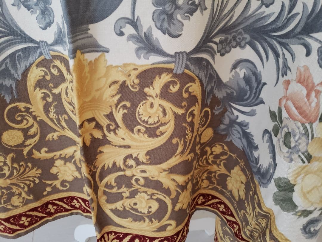 極美品！ETRO 超大判ストール　ヴィンテージバロック調柄　silk＆wool