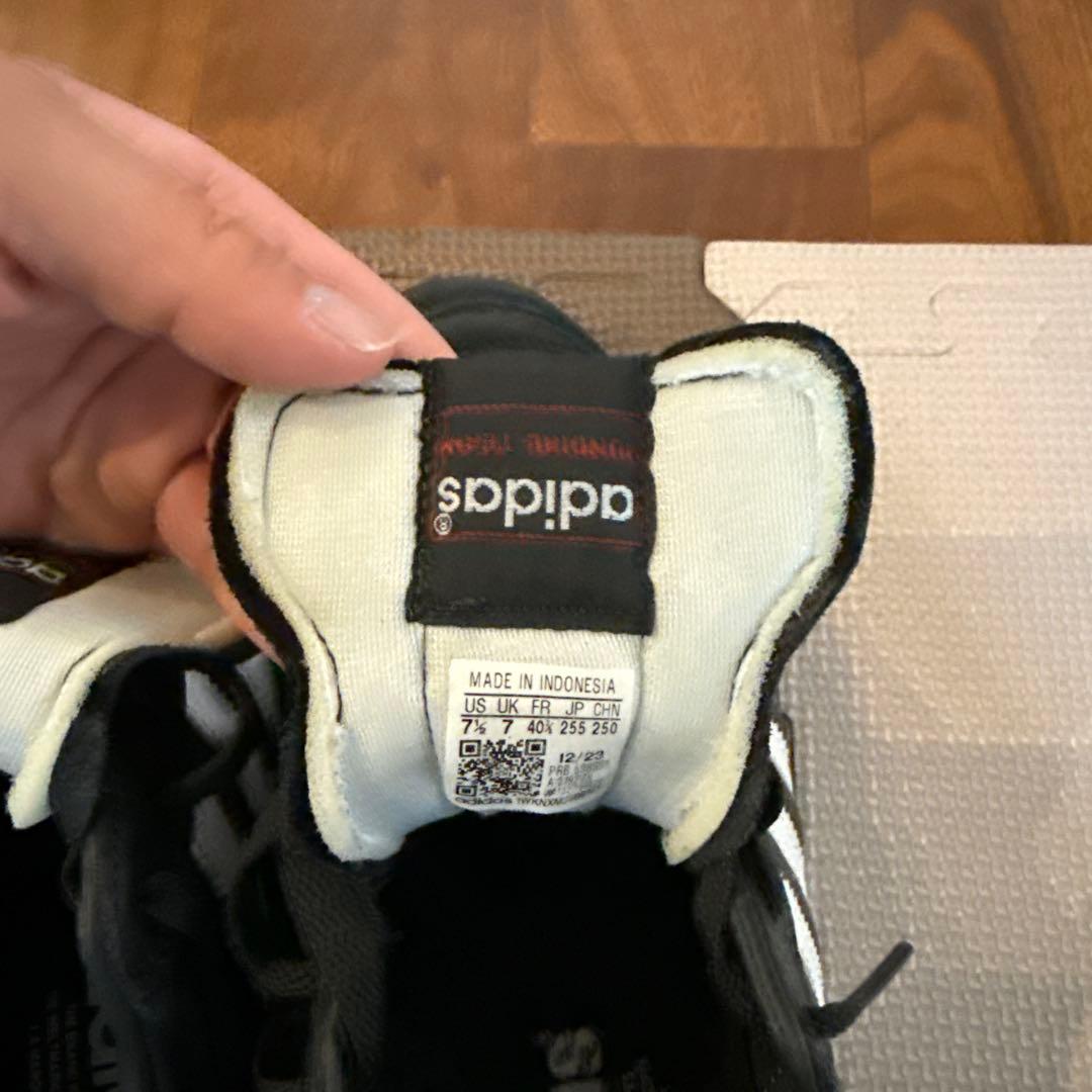 adidas Mundial Team ブラック/ホワイト 25.5