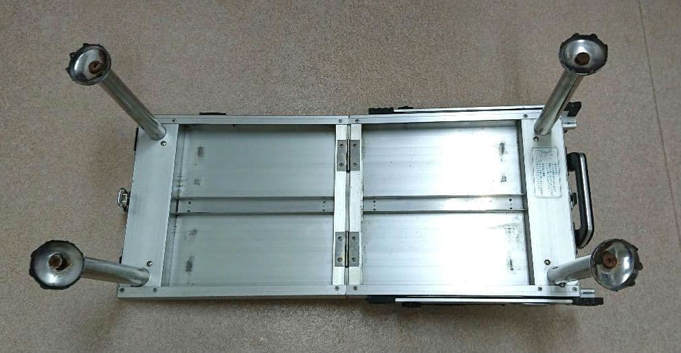 ヘラ台 ヘラブナ釣用椅子F-22 と折りたたみ アルミヘラブナ台釣用椅子ブラック