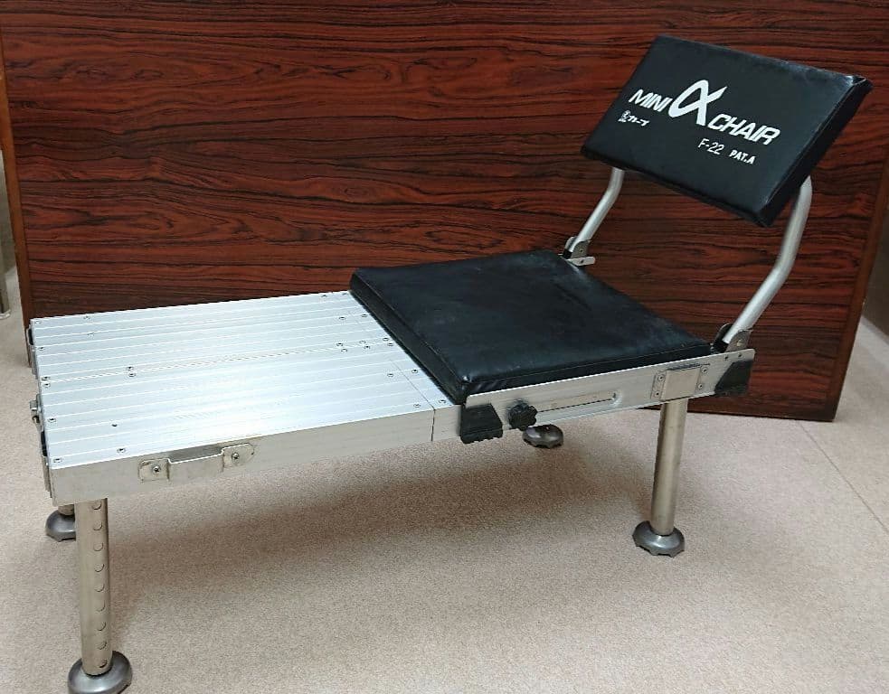 ヘラ台 ヘラブナ釣用椅子F-22 と折りたたみ アルミヘラブナ台釣用椅子ブラック