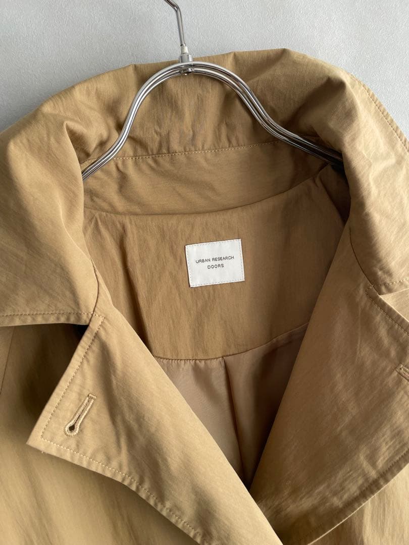 極美品✨アーバンリサーチドアーズ　25SS トレンチコート　ゆったりM ベージュ