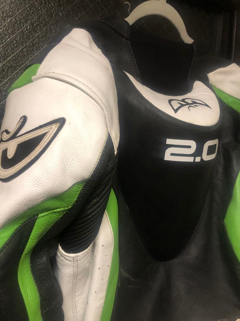 レーシングスーツ　54サイズ　ベリック