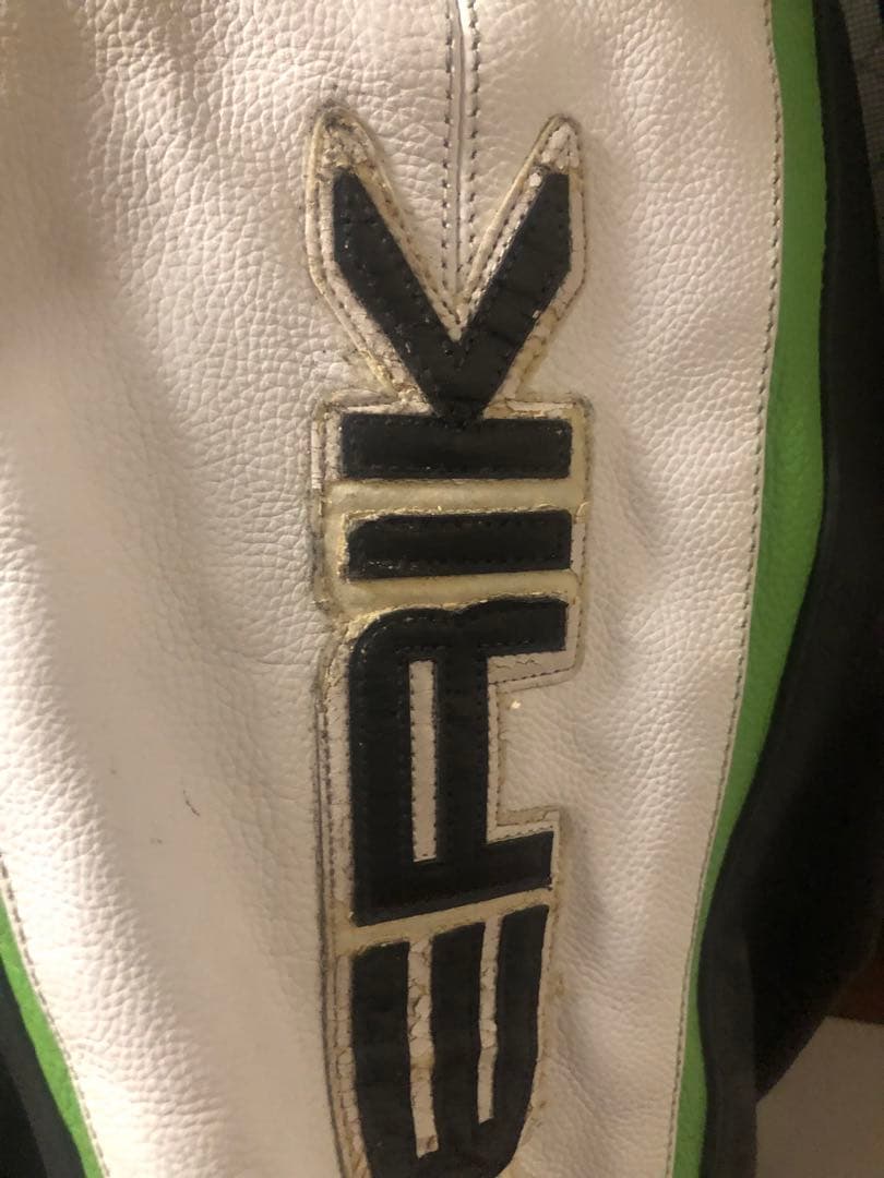 レーシングスーツ　54サイズ　ベリック