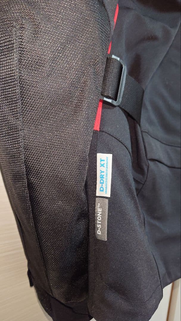 TONALE D−DRY JACKET