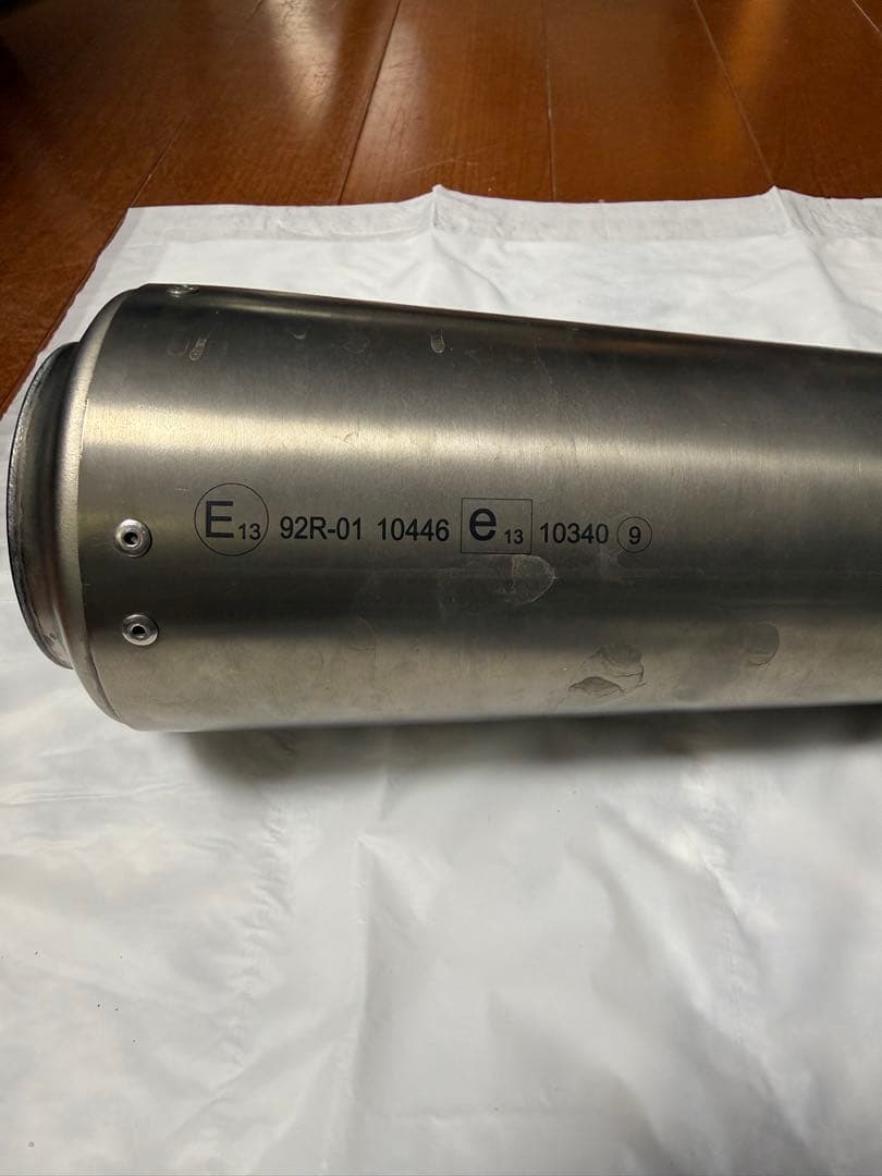  RnineTスクランブラー用スリップオンマフラー unitgarage