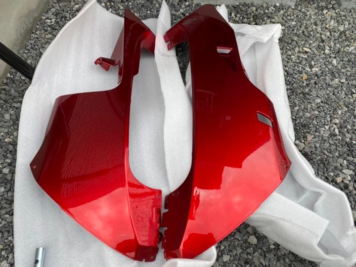 新品未使用 CBR600RR PC37後期アンダーカウル キャンディレッド