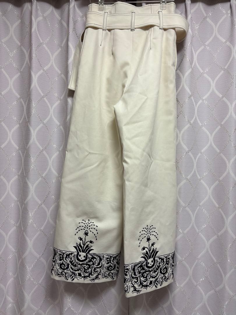 rurumu: lace up emb PT ホワイト